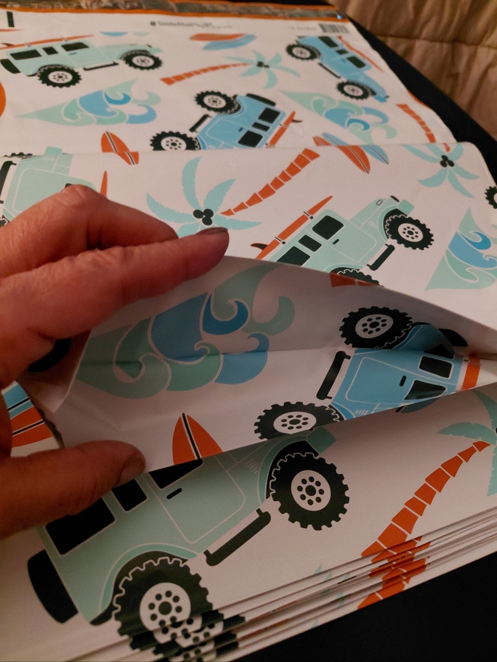 15ct. 14.5x19x4 Polymailers Bonus Random Thank You Cards/ Stickers🦋LAST ONE - Picture 4 of 5